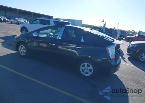 2011 Toyota Prius Four z USA, uszkodzony, nr VIN JTDKN3DU0B5314794